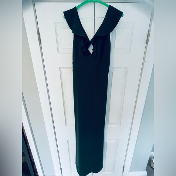 Jump apparel green maxi dress. - Picture 4 of 7